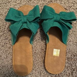 Elegant Green Bow Slide Sandals